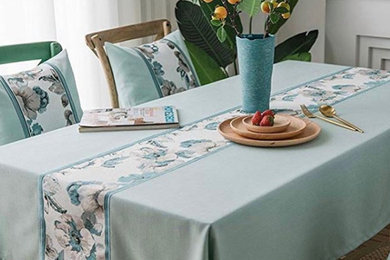 Example of a dining room design in Other