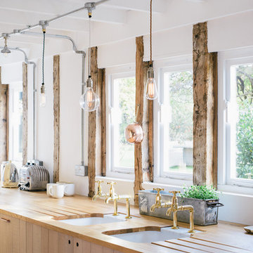 The Hampshire Barn Sebastian Cox Kitchen by deVOL