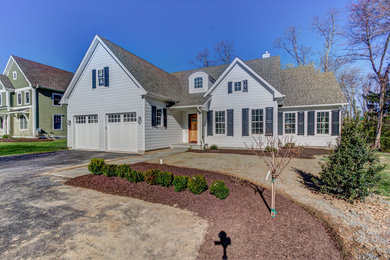 Home design - traditional home design idea in Philadelphia