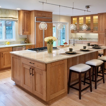 Warm, Bright, Contemporary Kitchen