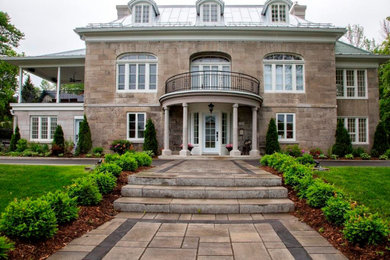 Inspiration for an exterior home remodel in Montreal
