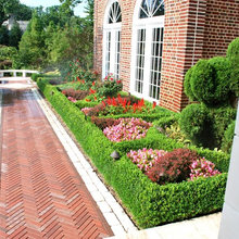 GV English Cottage Backyard