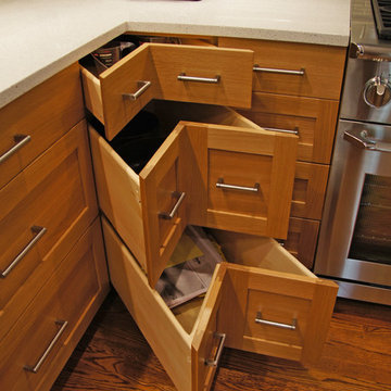 Corner drawers