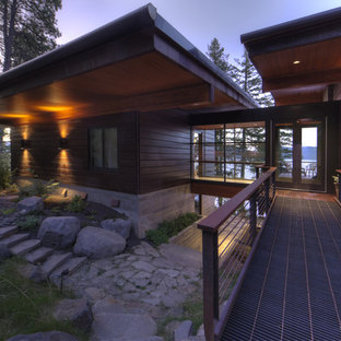 Удачное сочетание для дизайна помещения: прихожая в стиле рустика с двустворчатой входной дверью и стеклянной входной дверью - самое интересное для вас