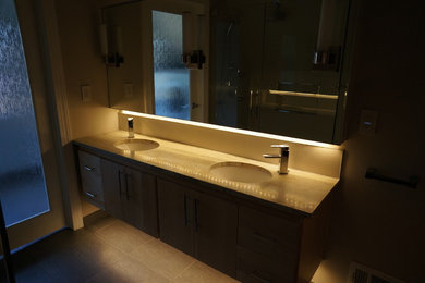 Inspiration for a modern bathroom remodel in Philadelphia