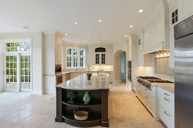 Example of a huge classic kitchen design in Chicago
