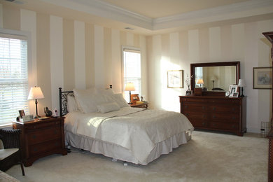 Example of a classic bedroom design in Baltimore