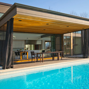 シンシナティのモダンスタイルのおしゃれなプールの写真