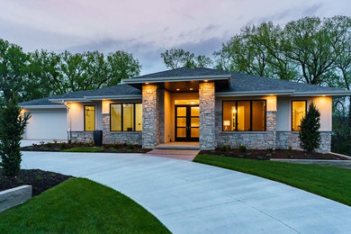 Example of an exterior home design in Omaha