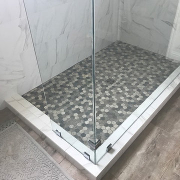 Country Chic Contemporary Bathroom