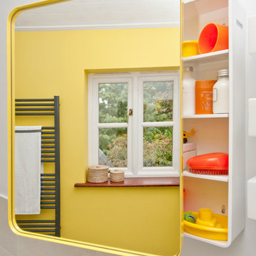 Colorful kids bathroom