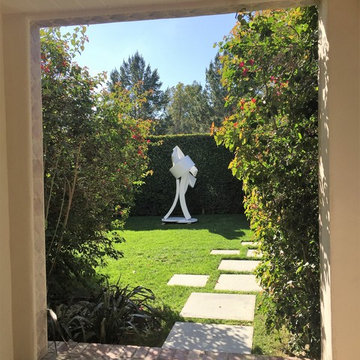 Garden sculpture