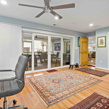 Lovely & Bright Vienna Master Suite & Screened Porch Addition