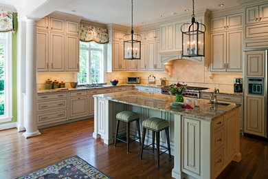 Inspiration for a timeless kitchen remodel in Baltimore