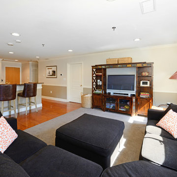 825 Adams