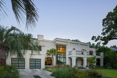 Design ideas for a mid-sized contemporary front yard landscaping in Austin.