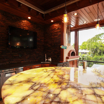 Siesta Key outdoor kitchen, bar, pizza oven