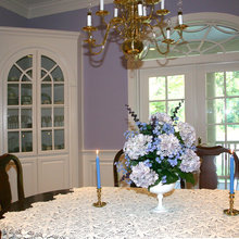 Corner cabinet