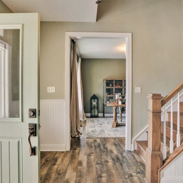 Waverly II - Foyer