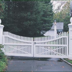 Chestnut Hill Entrance Gate with Finials - Outdoor Products