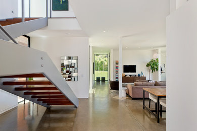 Design ideas for a modern home in San Diego.