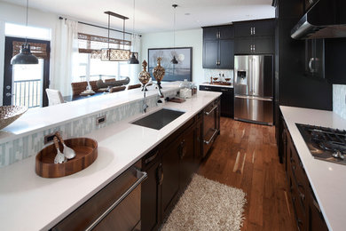 Inspiration for a contemporary kitchen remodel in Calgary