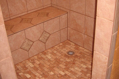 Inspiration for a timeless bathroom remodel in Dallas