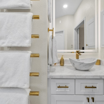 Luxurious Master Bathroom