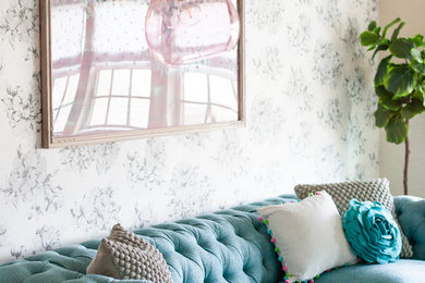 Inspiration for a transitional kids' room remodel in Dallas