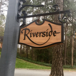 Custom Signage - Outdoor Products