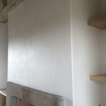 17th Century Welsh Barn Clay Plaster & Limewash