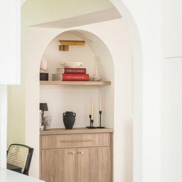 Organic Texture, Sophisticated Form: Story of a Transitional Kitchen