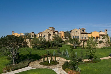 Mediterranean exterior home idea in Orlando