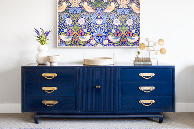Inspiration for a mid-sized transitional master carpeted and beige floor bedroom remodel in Dallas with gray walls