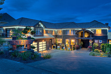 Inspiration for a contemporary exterior home remodel in Vancouver