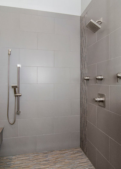 Современная классика Ванная комната by Hatfield Builders & Remodelers