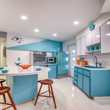 Mid-Century Modern Kitchen Staging — Sarasota Round House