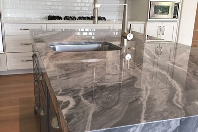 Inspiration for a transitional kitchen remodel in Phoenix