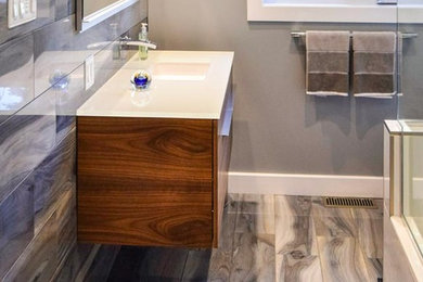 Inspiration for a bathroom remodel in Ottawa