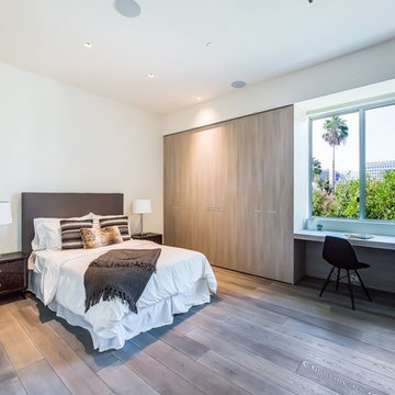 Holt Ave, West Hollywood