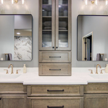 Sophisticated and Timeless Bathroom Design with Premium Features