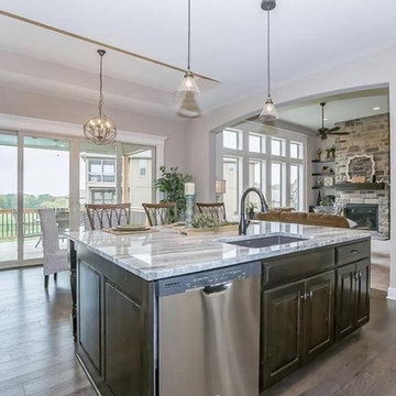 Reverse 1.5 Story home in Stone Canyon, Blue Springs, MO (