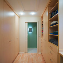 BEDROOM/CLOSET
