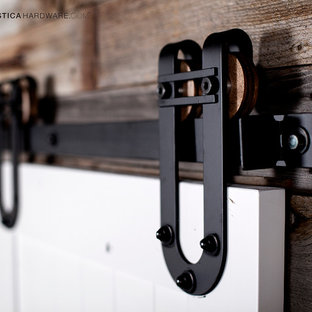 Horseshoe With Bar Barn Door Hardware
