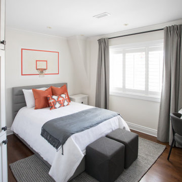 Small cozy boys rooms