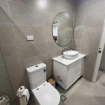 Modern Sandy Bathroom