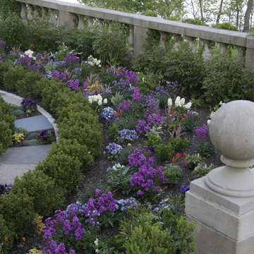 Lakeside Spiral Garden