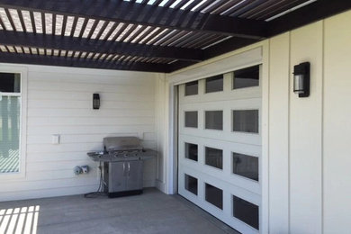 Elegant patio photo in Orange County