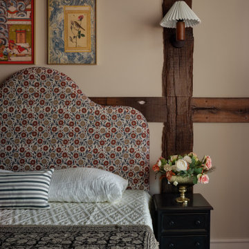 Powai Apartment - Olive Roof