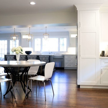 Brentwood Mo-Sophisticated Renovation
